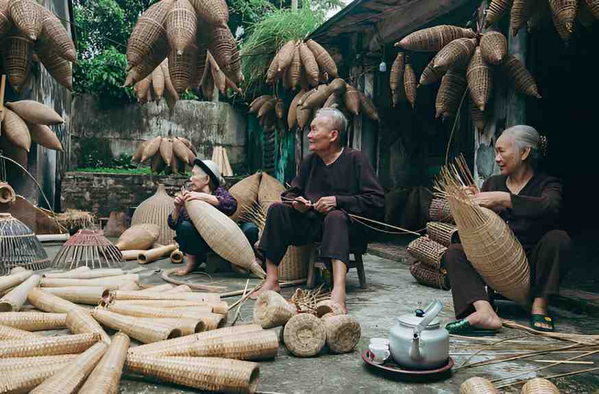 Vietnamese Roots Where Đeman Comes Alive